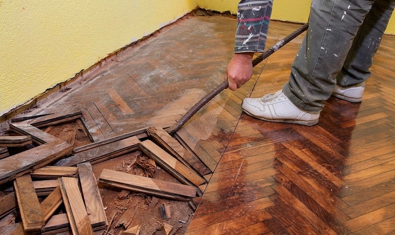 демонтаж паркета