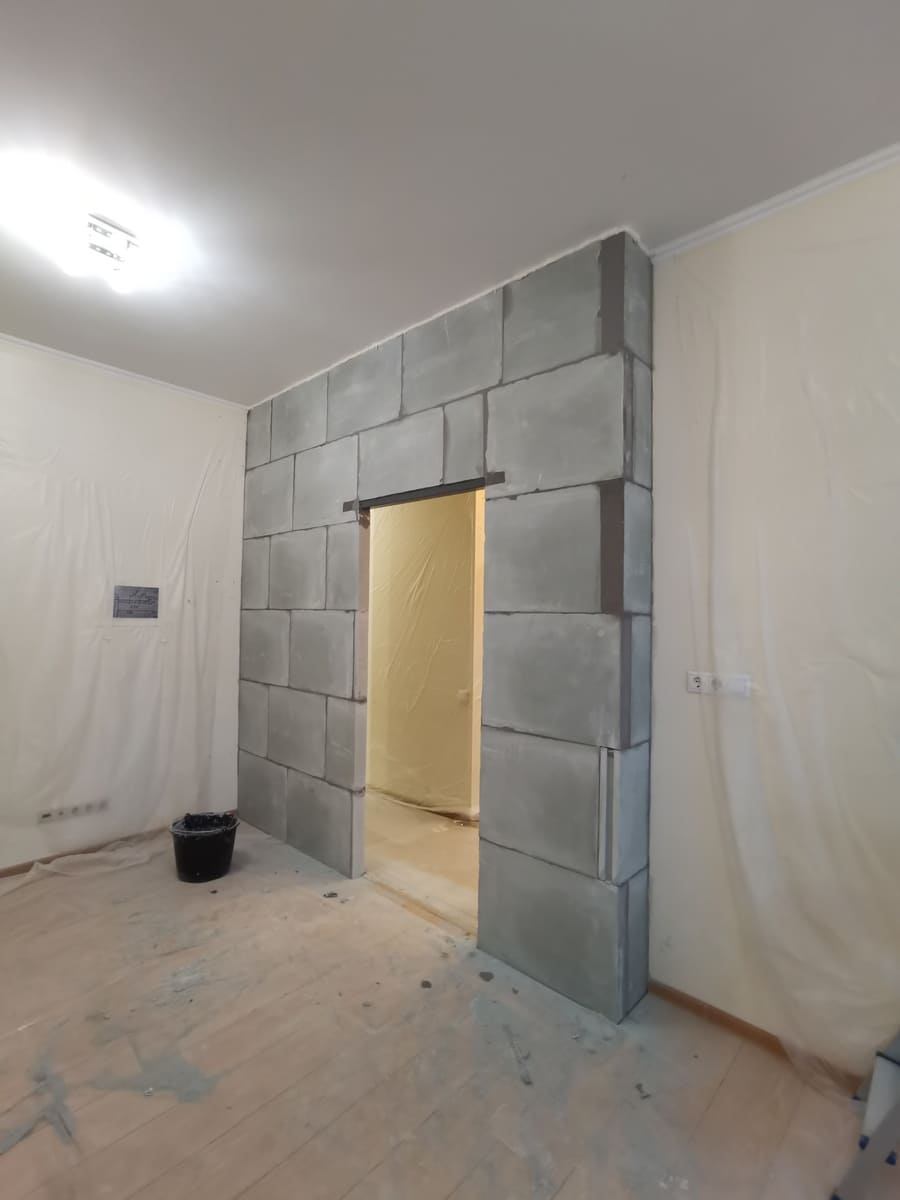 Новая перегородка в готовой квартире