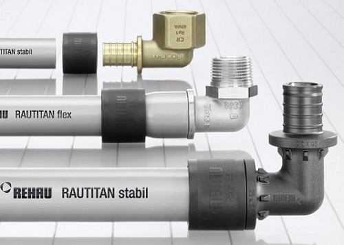 Прокладка труб для водоснабжения rehau rautitan