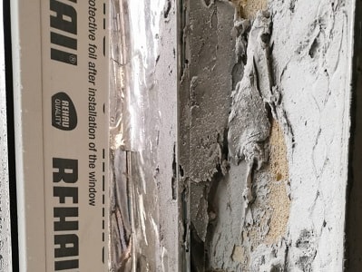 Установка маяков на откосы