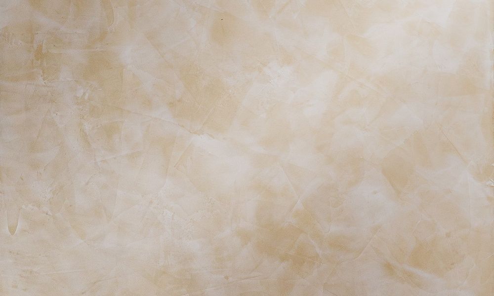 Нанесение венецианской штукатурки мастером в Москве - профессиональная отделка стен декоративными покрытиями с подготовкой основания